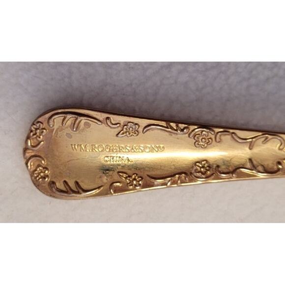 Vtg Wm Rogers Golden Enchanted Rose Flatware Silverware Electroplated 22 Pieces - Picture 10 of 11